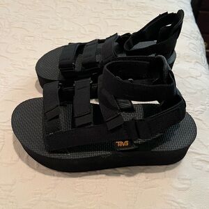 Teva Women's Black Platform Sandals (Flatform Mevia)
